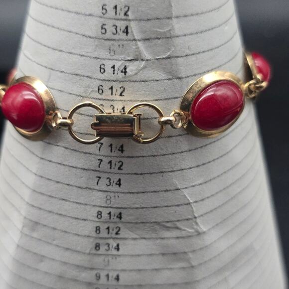 Vintage Red Jade Gold Tone Bracelet Oval Links Costume Jewelry - Picture 6 of 10